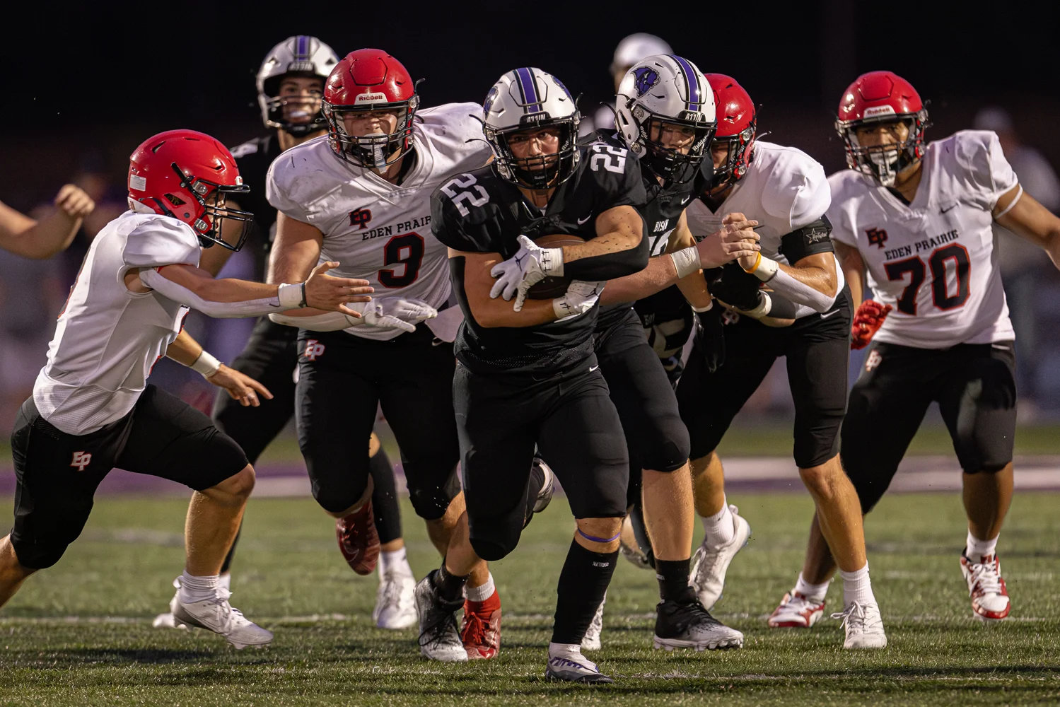 RB breaking free on the run