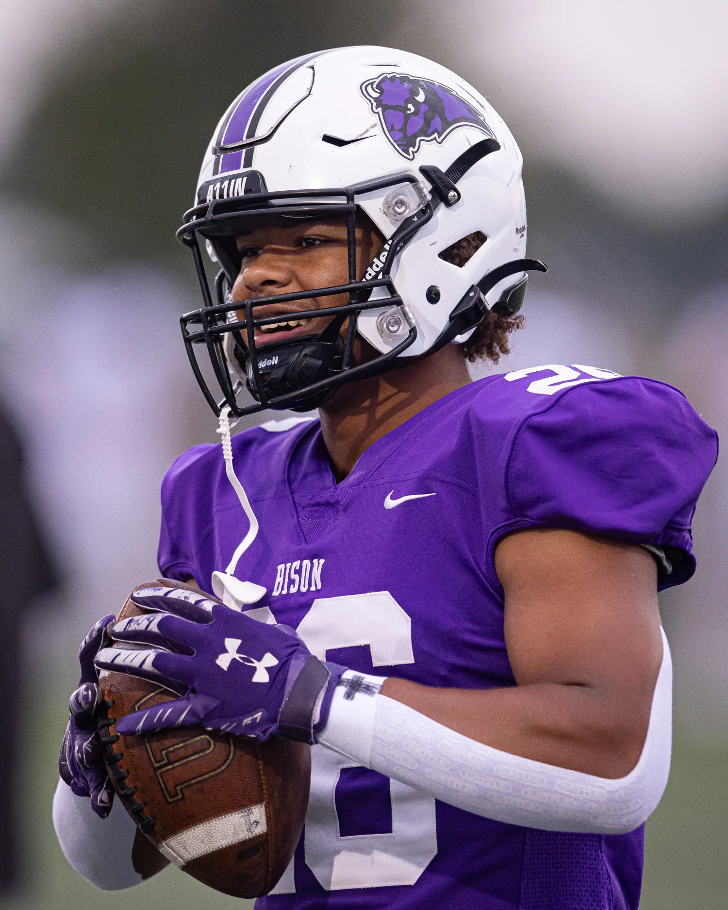 RB all smiles during pregame