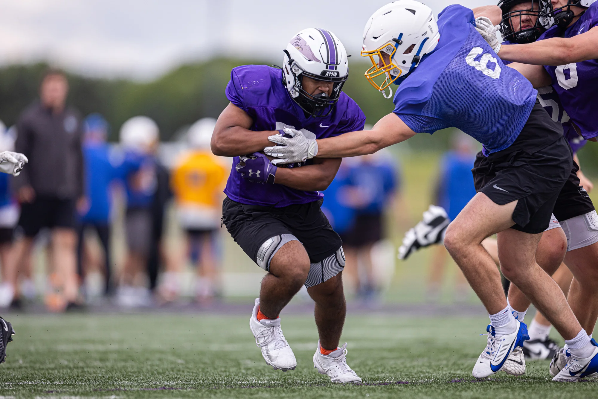 Buffalo RB breaking arm tackles to get the yardage